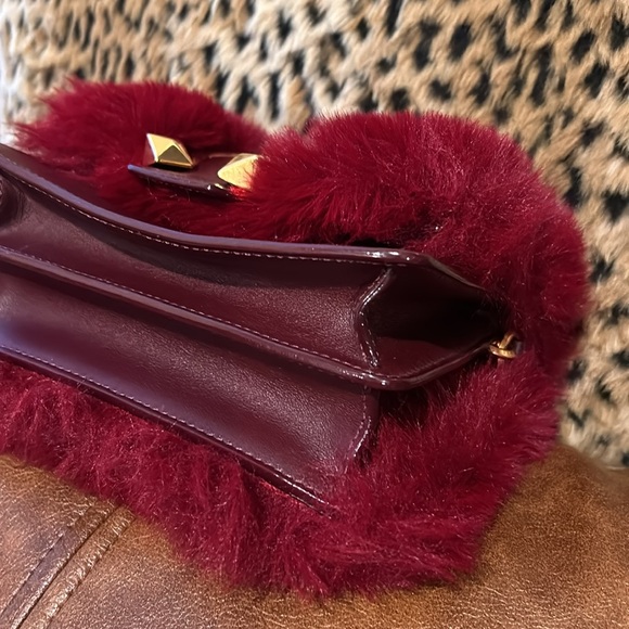 🚫SOLD🚫SOLD🚫 Jimmy Choo Madeline Faux Fur Crossbody Clutch Bag - Picture 6 of 15